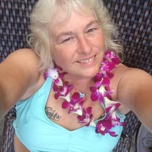 Meet your Posher, Gina